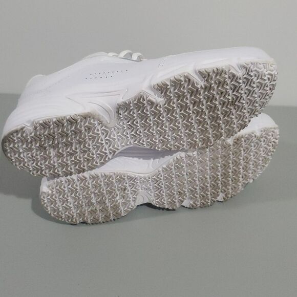 𝅺fila white memory foam shoes - Picture 5 of 7